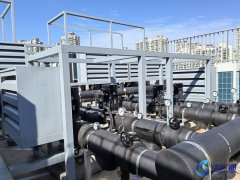 長(zhǎng)寧檔案館屋頂風(fēng)冷熱泵機(jī)組噪聲從89分貝降至